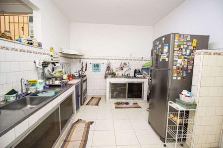 Apartamento à venda com 198m², 4 quartos e 2 vagas