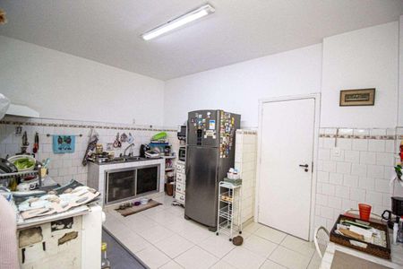 Apartamento à venda com 198m², 4 quartos e 2 vagas