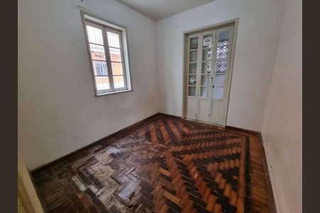 Apartamento à venda com 107m², 3 quartos e sem vaga