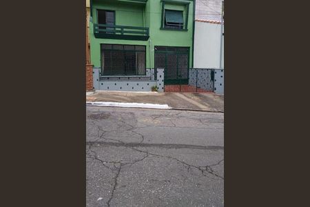 Casa à venda com 248m², 3 quartos e 2 vagas