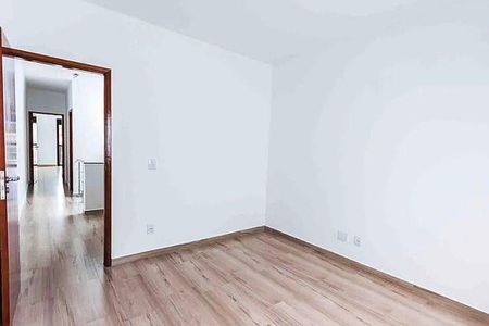 Casa à venda com 110m², 3 quartos e 2 vagas