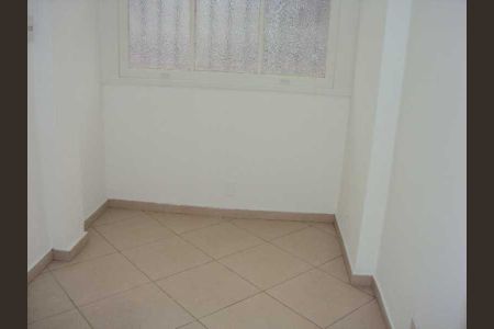 Apartamento à venda com 77m², 2 quartos e sem vaga