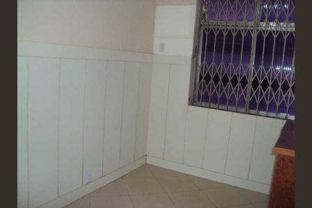 Apartamento à venda com 77m², 2 quartos e sem vaga