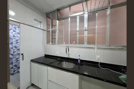 Apartamento à venda com 67m², 2 quartos e sem vaga