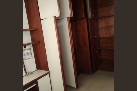 Apartamento à venda com 80m², 3 quartos e sem vaga
