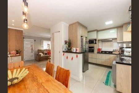 Casa à venda com 113m², 3 quartos e 3 vagas
