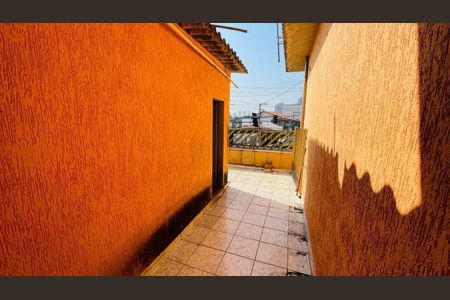 Casa à venda com 99m², 3 quartos e sem vaga