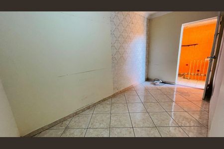 Casa à venda com 99m², 3 quartos e sem vaga