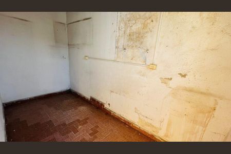 Casa à venda com 99m², 3 quartos e sem vaga