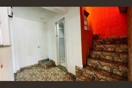 Casa à venda com 99m², 3 quartos e sem vaga