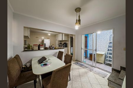 Casa à venda com 115m², 3 quartos e 2 vagas