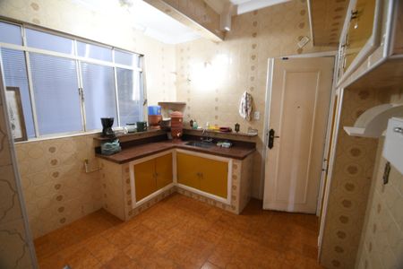 Apartamento à venda com 110m², 2 quartos e sem vagaCozinha