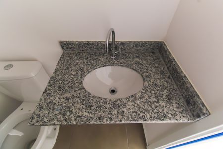 Apartamento à venda com 52m², 2 quartos e 1 vaga Apartamento à venda com 52m², 2 quartos e 1 vagaBanheiro