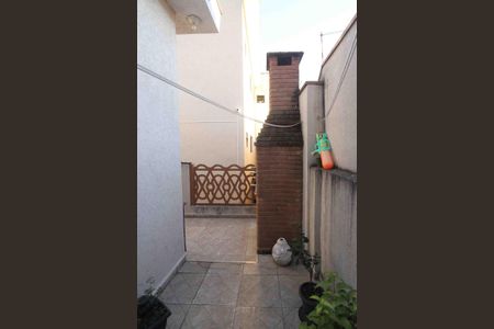 Casa à venda com 540m², 5 quartos e 4 vagasQuintal casa 02