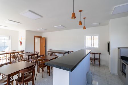 Apartamento à venda com 44m², 2 quartos e 1 vaga Apartamento à venda com 44m², 2 quartos e 1 vagaÁrea comum - Salão de festas