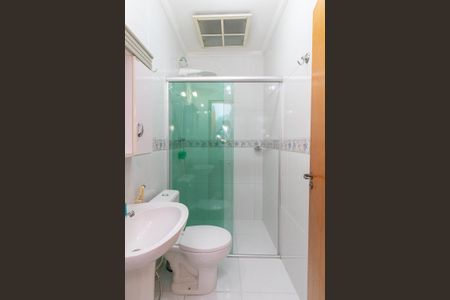 Casa à venda com 164m², 3 quartos e 4 vagasBanheiro da Suíte 03