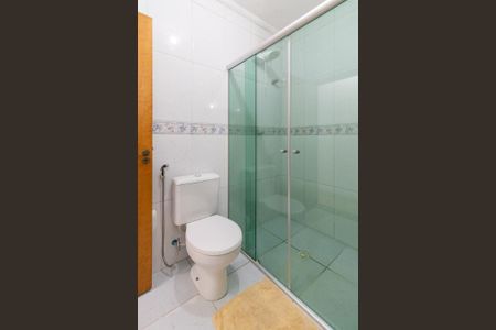 Casa à venda com 164m², 3 quartos e 4 vagasBanheiro da Suíte 01