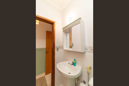 Casa à venda com 164m², 3 quartos e 4 vagasBanheiro da Suíte 03