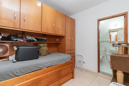 Casa à venda com 164m², 3 quartos e 4 vagasSuíte 02