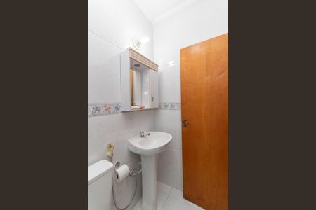 Casa à venda com 164m², 3 quartos e 4 vagasBanheiro da Suíte 02