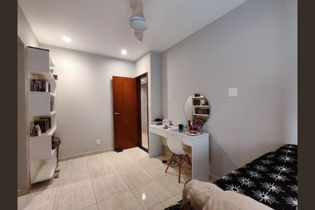 Apartamento à venda com 370m², 5 quartos e 3 vagasSuíte 2