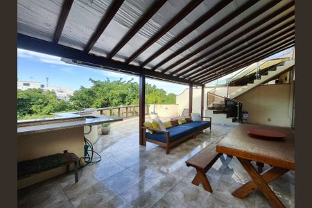 Apartamento à venda com 370m², 5 quartos e 3 vagasVaranda