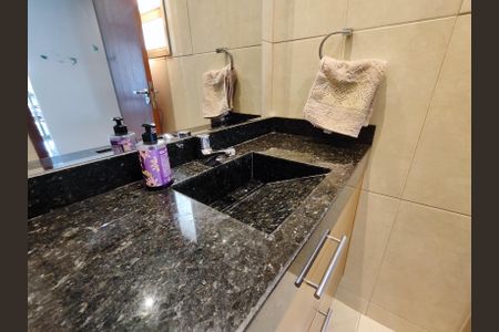 Apartamento à venda com 370m², 5 quartos e 3 vagasBanheiro social