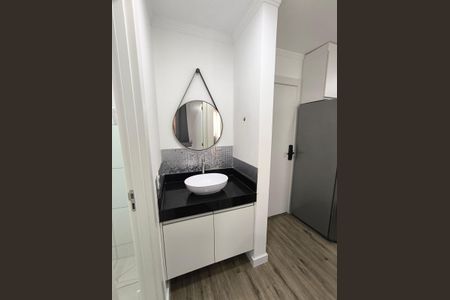 Apartamento para alugar com 36m², 2 quartos e sem vaga Apartamento para alugar com 36m², 2 quartos e sem vagaBanheiro