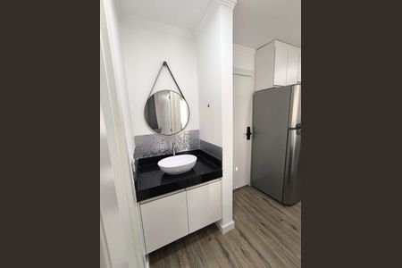 Apartamento para alugar com 36m², 2 quartos e sem vaga Apartamento para alugar com 36m², 2 quartos e sem vagaBanheiro
