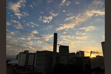 Apartamento para alugar com 82m², 1 quarto e 2 vagasVista