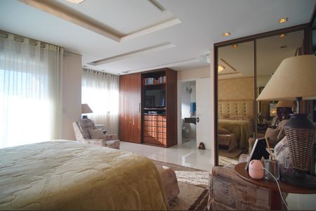 Apartamento à venda com 193m², 2 quartos e 4 vagasSuíte 1