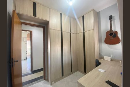 Apartamento à venda com 128m², 3 quartos e 3 vagasDormitório
