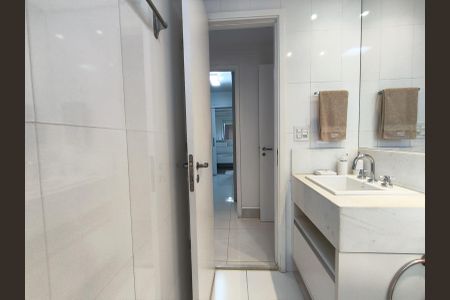 Apartamento à venda com 129m², 3 quartos e 2 vagas Apartamento à venda com 129m², 3 quartos e 2 vagasBanheiro