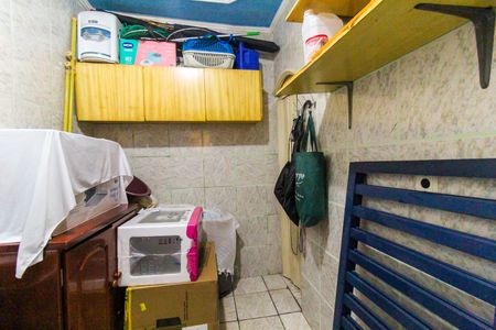 Casa à venda com 180m², 5 quartos e 2 vagas Casa à venda com 180m², 5 quartos e 2 vagasÁrea de Serviço