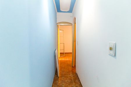 Casa à venda com 180m², 5 quartos e 2 vagas Casa à venda com 180m², 5 quartos e 2 vagasCorredor- casa 2