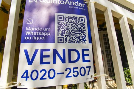 Casa à venda com 180m², 5 quartos e 2 vagas Casa à venda com 180m², 5 quartos e 2 vagasCYAT - 1089