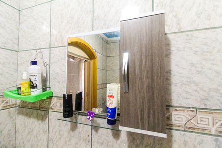 Casa à venda com 180m², 5 quartos e 2 vagas Casa à venda com 180m², 5 quartos e 2 vagasLavabo