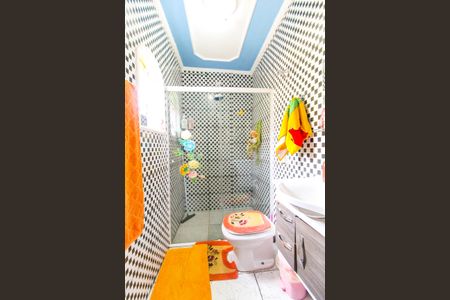 Casa à venda com 180m², 5 quartos e 2 vagas Casa à venda com 180m², 5 quartos e 2 vagasBanheiro da Suíte 1