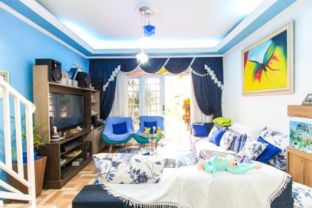 Casa à venda com 180m², 5 quartos e 2 vagas Casa à venda com 180m², 5 quartos e 2 vagasSala 1