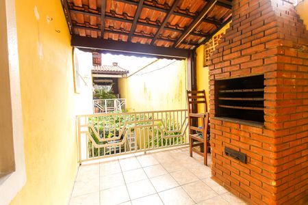 Casa à venda com 180m², 5 quartos e 2 vagas Casa à venda com 180m², 5 quartos e 2 vagasVaranda da Suite - casa 2