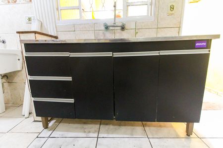 Casa à venda com 180m², 5 quartos e 2 vagas Casa à venda com 180m², 5 quartos e 2 vagasCozinha- casa 2