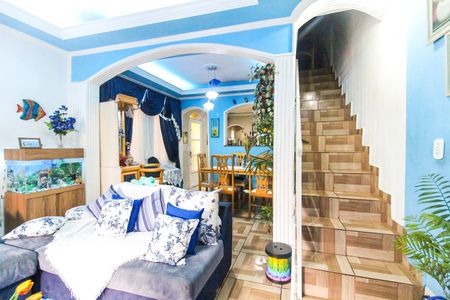 Casa à venda com 180m², 5 quartos e 2 vagas Casa à venda com 180m², 5 quartos e 2 vagasSala 1