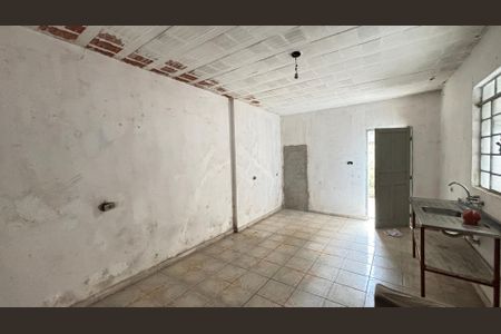 Casa à venda com 155m², 3 quartos e 2 vagas Casa à venda com 155m², 3 quartos e 2 vagasPorão - Cozinha