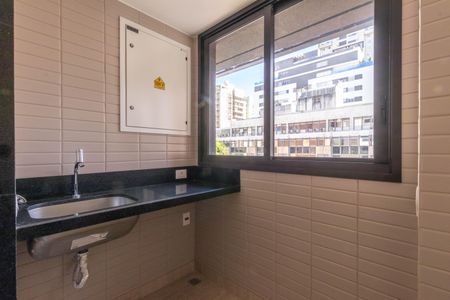 Apartamento à venda com 108m², 3 quartos e 2 vagas Apartamento à venda com 108m², 3 quartos e 2 vagasÁrea de Serviço
