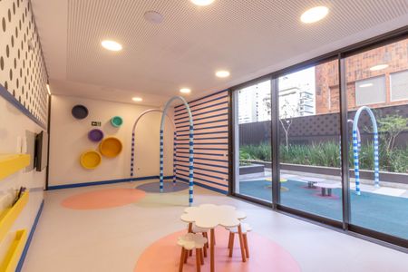 Apartamento à venda com 108m², 3 quartos e 2 vagasÁrea comum - Playground