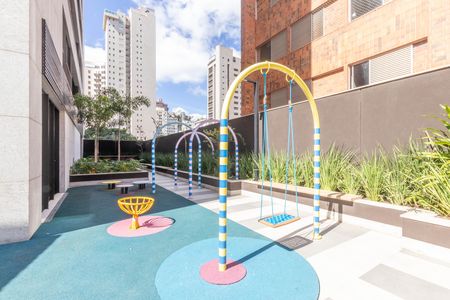 Apartamento à venda com 108m², 3 quartos e 2 vagas Apartamento à venda com 108m², 3 quartos e 2 vagasÁrea comum - Playground