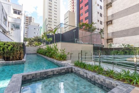 Apartamento à venda com 108m², 3 quartos e 2 vagas Apartamento à venda com 108m², 3 quartos e 2 vagasÁrea comum - Piscina