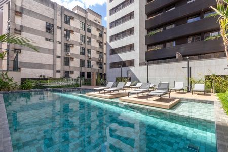 Apartamento à venda com 108m², 3 quartos e 2 vagas Apartamento à venda com 108m², 3 quartos e 2 vagasÁrea comum - Piscina