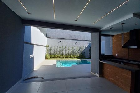 Casa de condomínio à venda com 300m², 4 quartos e 4 vagas Casa de condomínio à venda com 300m², 4 quartos e 4 vagasVista da Sala de Jantar