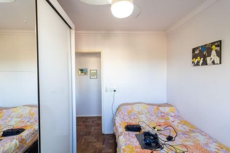 Apartamento à venda com 74m², 3 quartos e 1 vagaQuarto 2